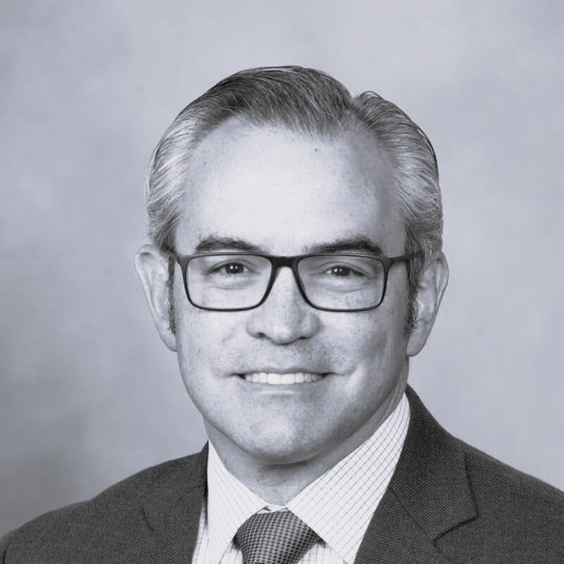Black and white portrait of Victor M. Montori.