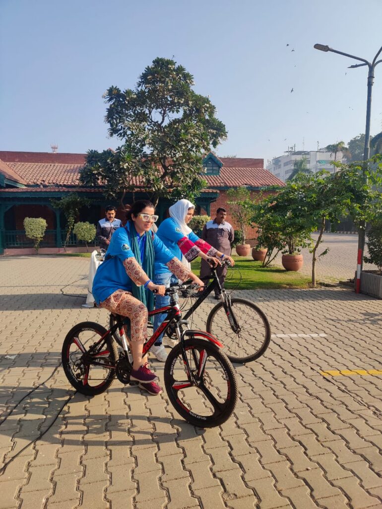 Iqra and friend at Lahore ride for insulin WDD 2025