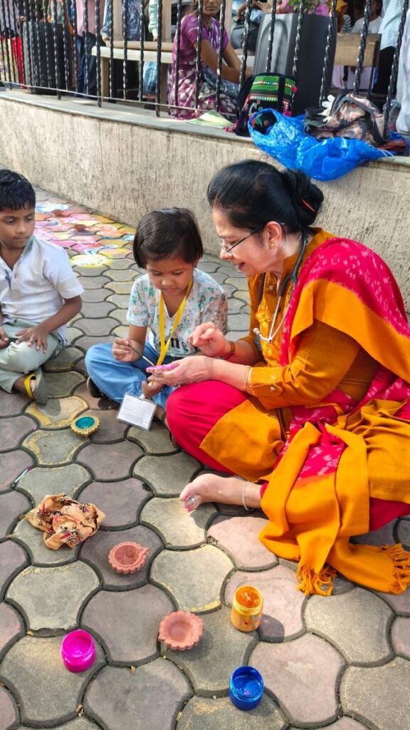 Dr. Anuradha Khadilkar, the Deputy Director who started the Sweetlings Clinic in 2010 at a Diya Painting event